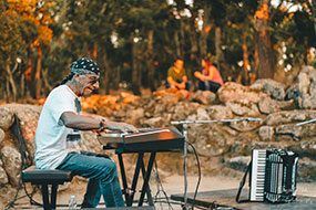 Antonello Salis e Sandro Satta in concerto - sito archeologico Su Romanzesu, 29 luglio 2018